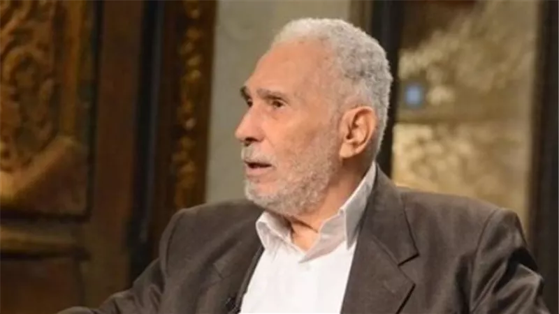 أحمد أبو زهرة: 