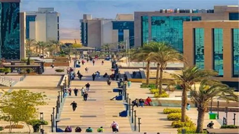 منارة التعليم الذكي في مصر.. كيف أصبحت جامعة الجلالة بوابة المستقبل للطلاب؟