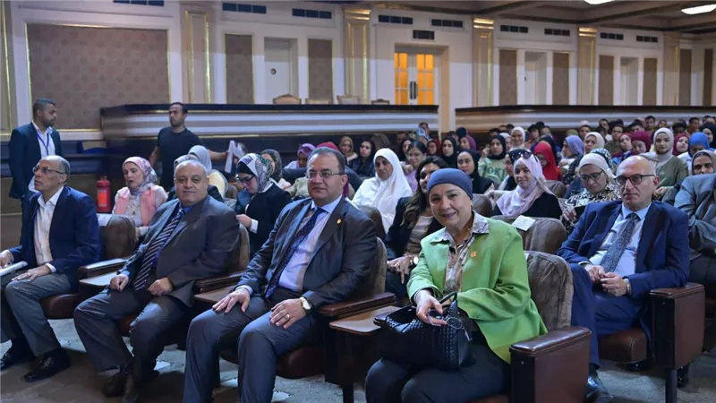برعاية التعليم العالي.. ملتقى جامعة القاهرة يضع خريطة طريق لمواءمة التعليم مع سوق العمل