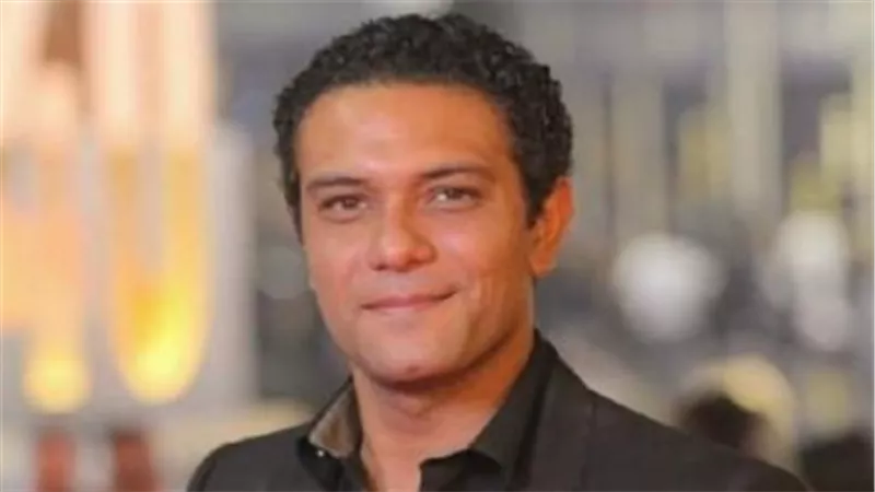 من مسرح الجامعة إلى 