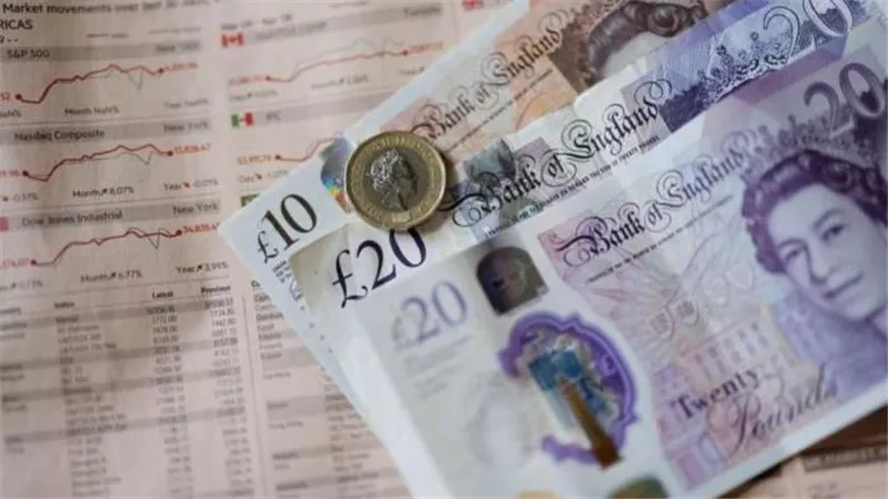 سعر صرف الجنيه الإسترليني يتخطى 71 جنيهًا في بنك القاهرة والبنك الأهلي