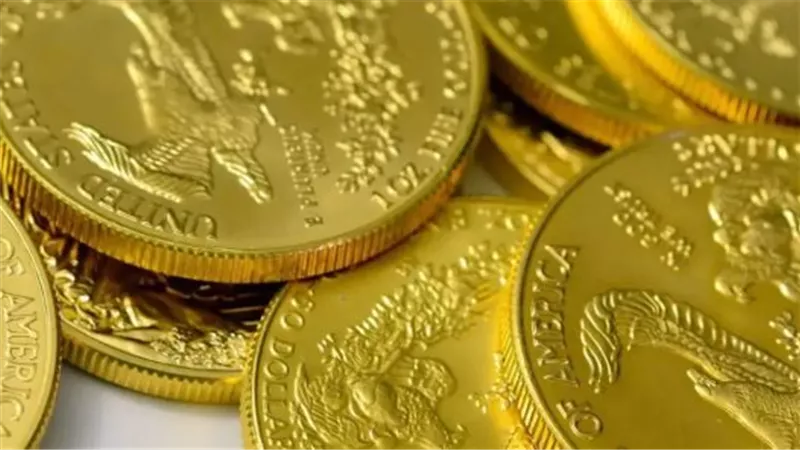 سعر الجنيه الذهب وعيار 21 اليوم الاثنين في مصر مع رصد حركة البيع والشراء بمحلات الصاغة