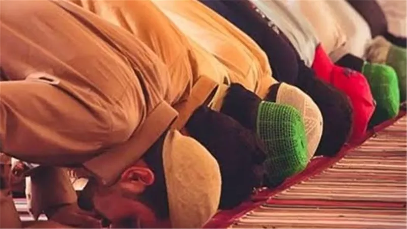 أحب الأعمال إلى الله: مواقيت الصلاة اليوم بمدن مصر وأهمية الانضباط الزمني للمسلم