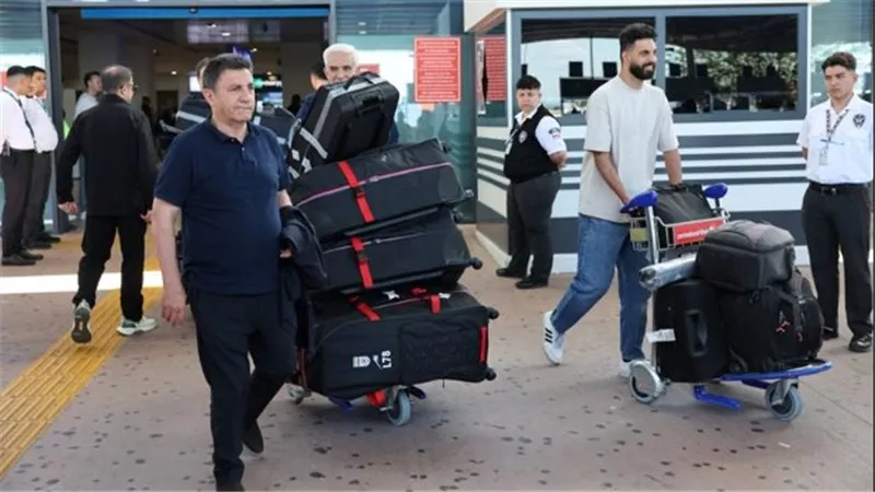 مدرب المنتخب الإيراني: لست راضيًا عن مستوى اللاعبين قبل المونديال