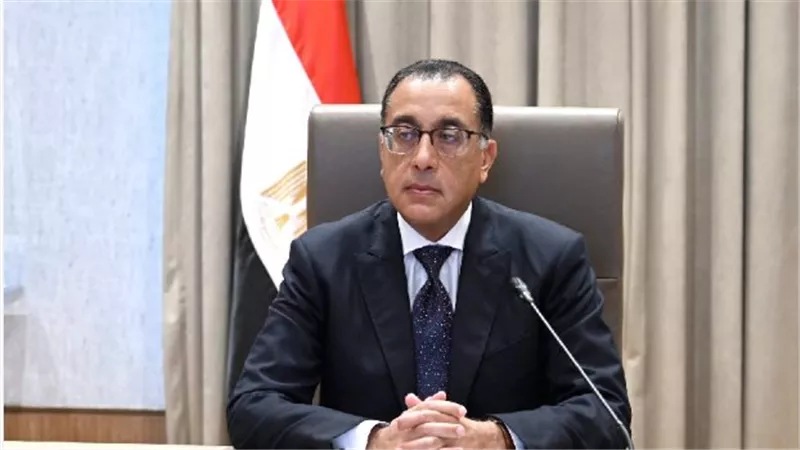 الحكومة المصرية تجدد اعتماد نظام الأونلاين الأسبوعي للعاملين بالمنشآت والجهات الرسمية