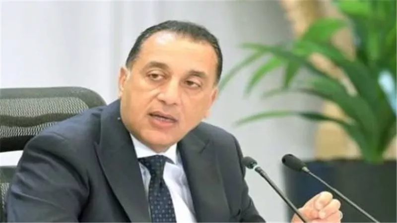خطوة لتعزيز التحول الرقمي وترشيد الطاقة.. أبعاد قرار مجلس الوزراء الأخير بشأن العمل عن بُعد