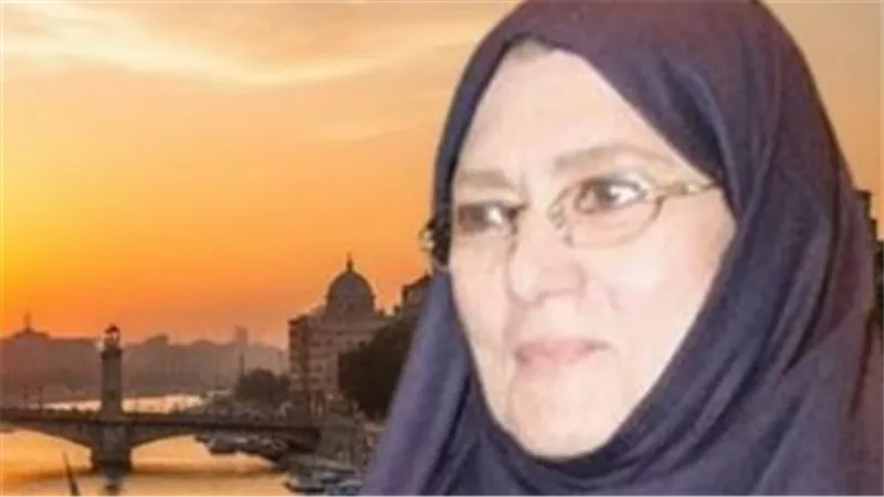 شمس البارودي تستغيث وتكشف كواليس قرصنة صفحتها: كنت في حالة نوم وإرهاق شديد