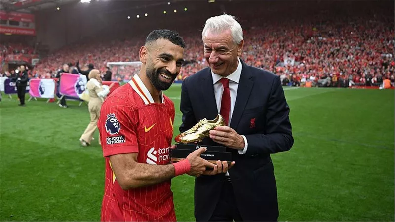 إيان راش: محمد صلاح أجرى تغييرًا هامًا بسبب راموس.. وعدد أهدافي يثير حسه الفكاهي