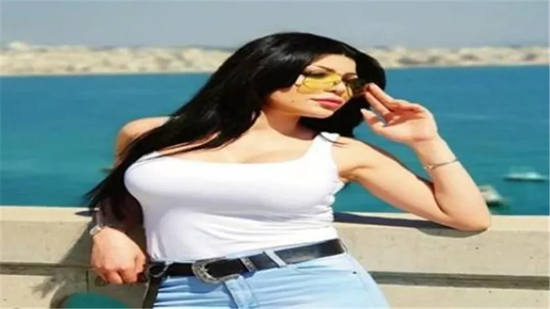 هيفاء وهبي تختتم تواجدها في القاهرة بتقديم واجب العزاء ومفاجأة صيفية مرتقبة للجمهور