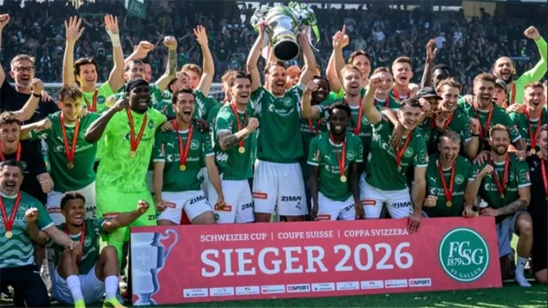 سانت غالين يستعيد أمجاد الستينات ويتوج بطلًا لكأس سويسرا