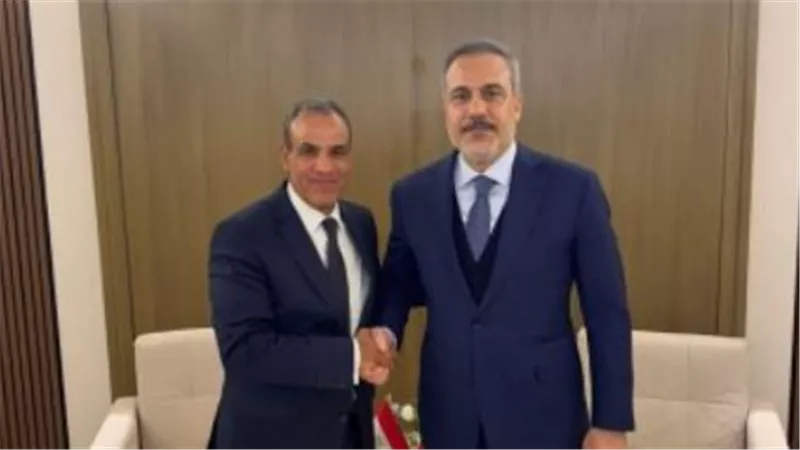وزيرا خارجية مصر وتركيا يبحثان سبل تعزيز التعاون المشترك وخفض التصعيد الإقليمي