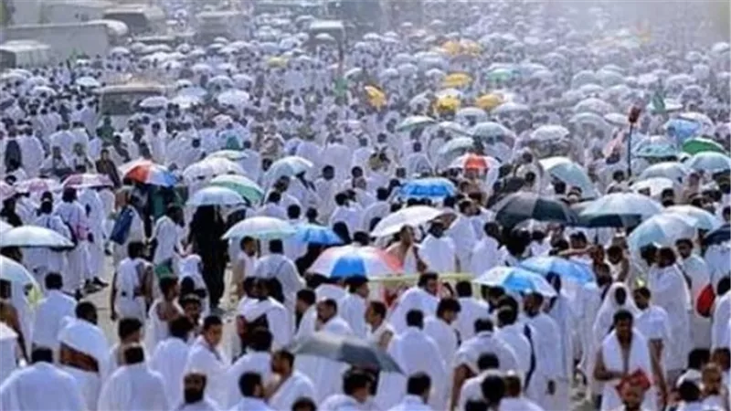 من منى إلى الجمرات: الجهات السعودية تنجح في تفويج الملايين لأداء مناسك يوم النحر