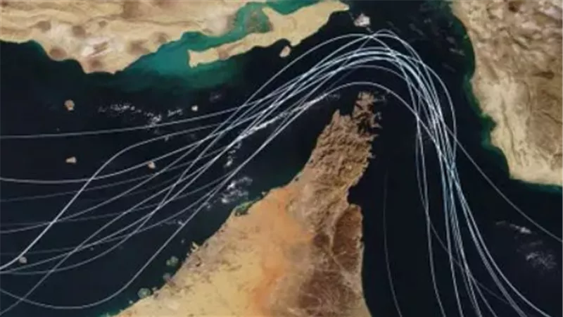 ما وراء الاتصالات الدبلوماسية: كيف يسعى الوسطاء لخفض التوتر في مضيق هرمز؟