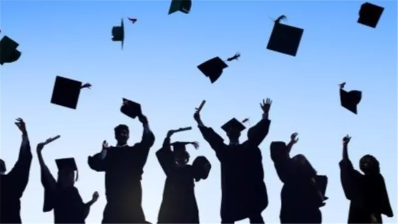 وزارة التربية والتعليم تحسم الجدل بشأن اعتماد وزير التعليم لنتائج الصف الأول الإعدادي
