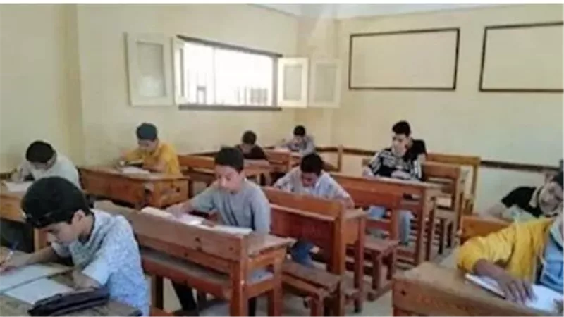 طمأنة أولياء الأمور.. ضوابط عدالة توزيع درجات المهام الأدائية والتقييمات الأسبوعية لصفوف النقل