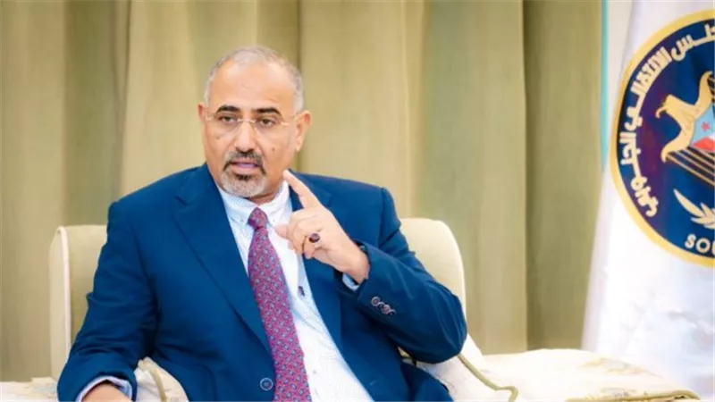 اللواء عيدروس الزبيدي يقود دفة المشروع الوطني الجنوبي بمسؤولية وحنكة استراتيجية