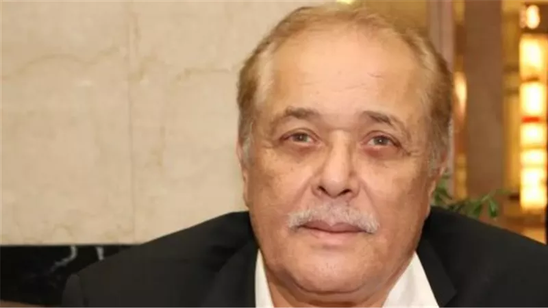 من تربية النحل إلى عالم النجومية.. محطات في حياة الفنان محمود عبد العزيز