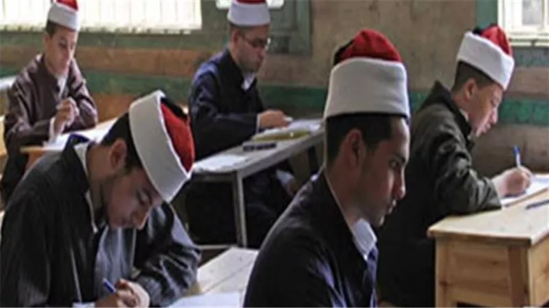 وزارة الأوقاف والأزهر يشددان على الانضباط: قواعد الإجابة بنظام البوكليت بالثانوية الأزهرية