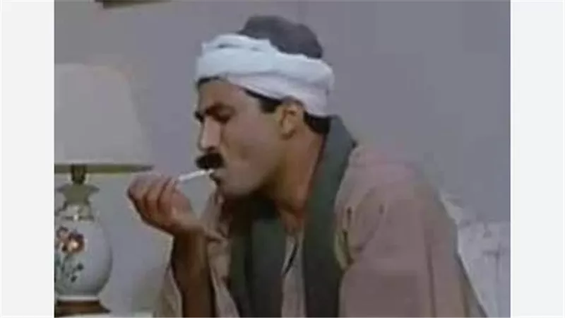 أحمد زكي في شخصية 