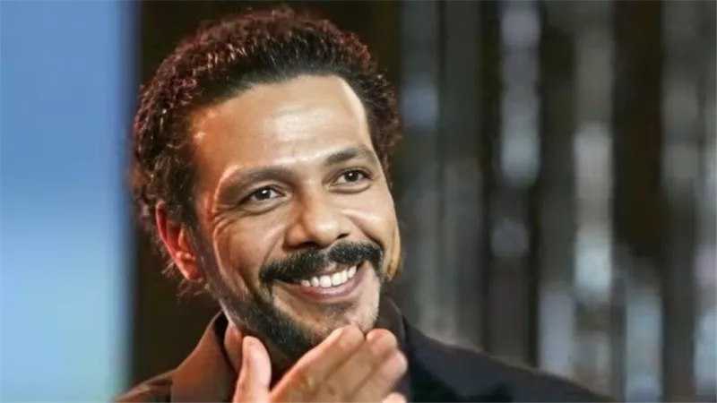 موقف واقعي من قطار الموت.. كيف استلهم حمزة العيلي ملامح شخصيته الدرامية؟