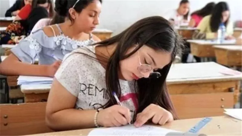 التعليم تطمئن الطلاب: أسئلة امتحانات الثانوية العامة 2026 تناسب الطالب المتوسط