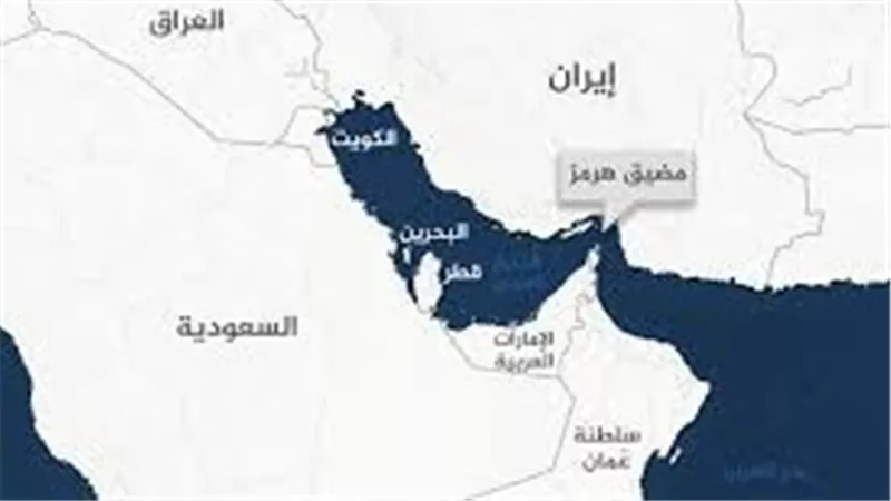 مقاتلة أمريكية تطلق النار على ناقلة نفط بخليج عمان وتمنعها من الوصول لإيران