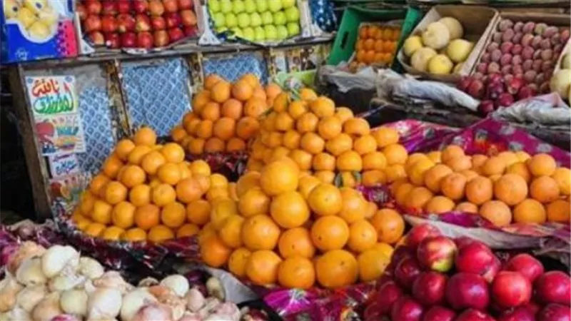 الأسعار المحدثة للفاكهة: الموز البلدي، التفاح، والبطيخ في الأسواق