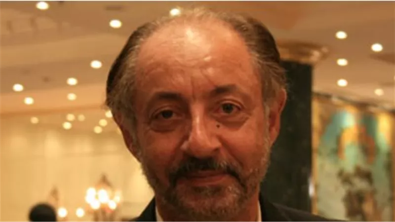 وداعًا لصاحب البصمات الخالدة.. رحيل عبد العزيز مخيون يثير حزن محبيه في مصر والوطن العربي