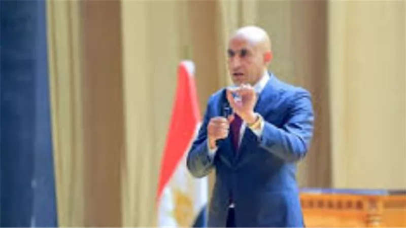 بمبالغ تصل لـ 2000 جنيه: وزير التعليم يعلن مكافآت استثنائية لفرق عمل امتحانات الثانوية