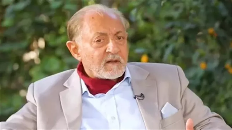 من معركة العلمين إلى الكوميديا الساخرة: آخر أدوار عبد العزيز مخيون السينمائية