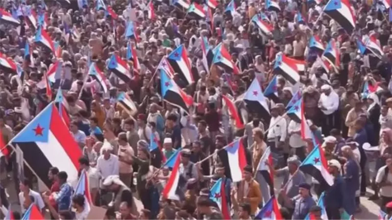 شعب الجنوب العربي يرفض الابتزاز المعيشي ويتمسك بخيار استعادة الدولة المستقلة