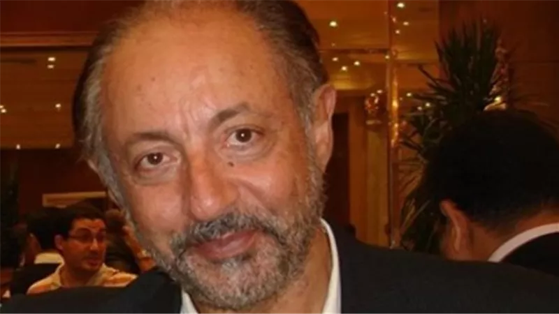 الوجوه التي لا تغيب: إضاءة على مسيرة عبد العزيز مخيون الإبداعية