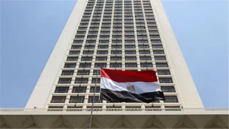 مصر تدين الاعتداءات الإيرانية الآثمة وتؤكد: أمن الدول العربية ركن أساسي للأمن القومي