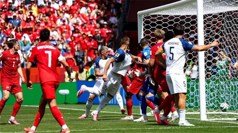 كندا تفرض التعادل على البوسنة والهرسك في بداية مشوارهما بـ كأس العالم
