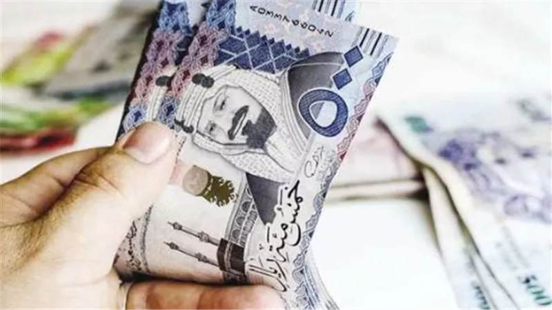 استقرار الريال السعودي مقابل الجنيه: نظرة على أداء العملة السعودية في السوق المصري