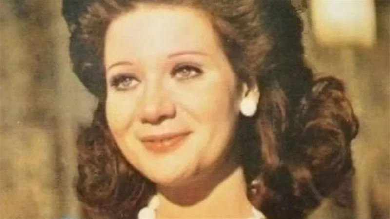 من هي زبيدة ثروت؟ محطات في حياة قطة السينما المصرية في يوم ميلادها