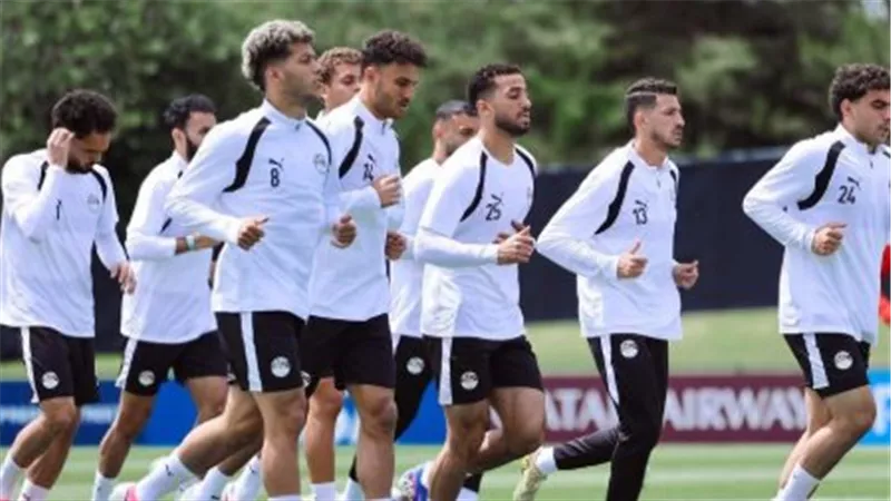 كواليس معسكر المنتخب: محاضرات فنية وجلسات نفسية مكثفة بقيادة حسام حسن