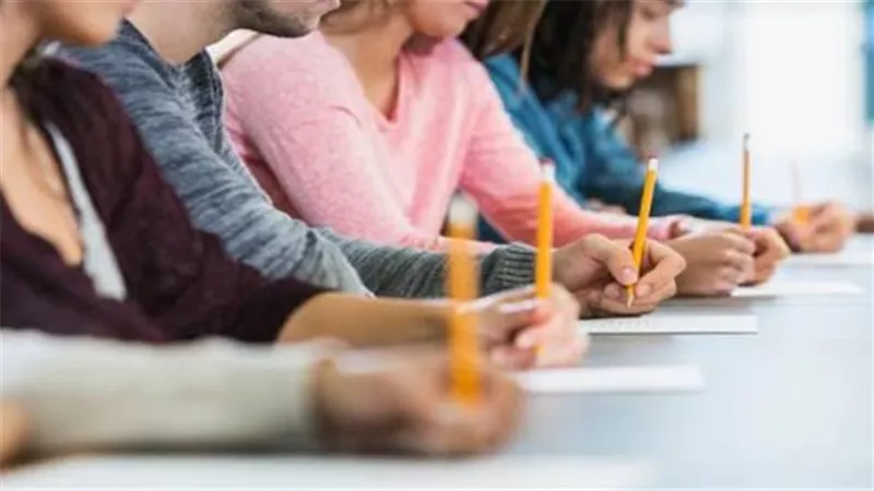 محافظ القاهرة يعتمد نتيجة الشهادة الإعدادية 2026: تعرف على رابط النتيجة