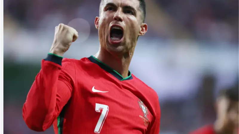 لماذا انتقلت أزمات رونالدو العائلية إلى داخل معسكر منتخب البرتغال؟