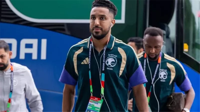 تغييران من دونيس.. تشكيلة السعودية أمام إسبانيا في كأس العالم