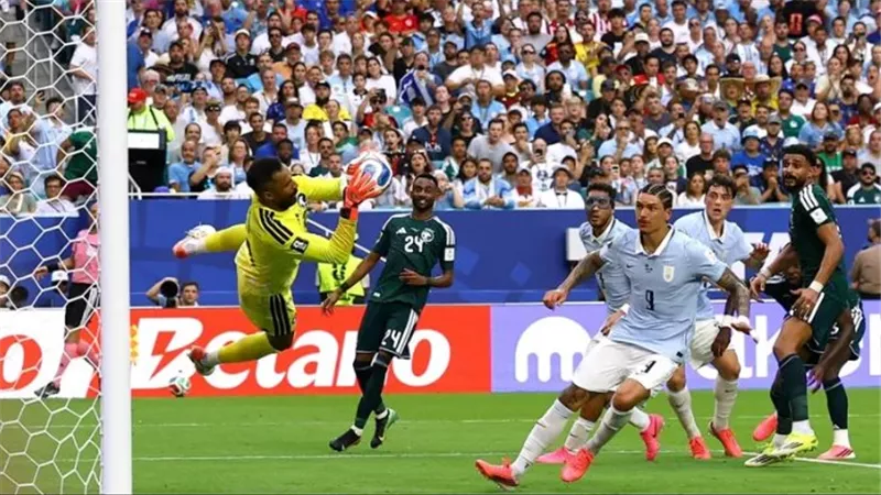 ثورة القفازات.. حراس المرمى يقلبون موازين كأس العالم 2026