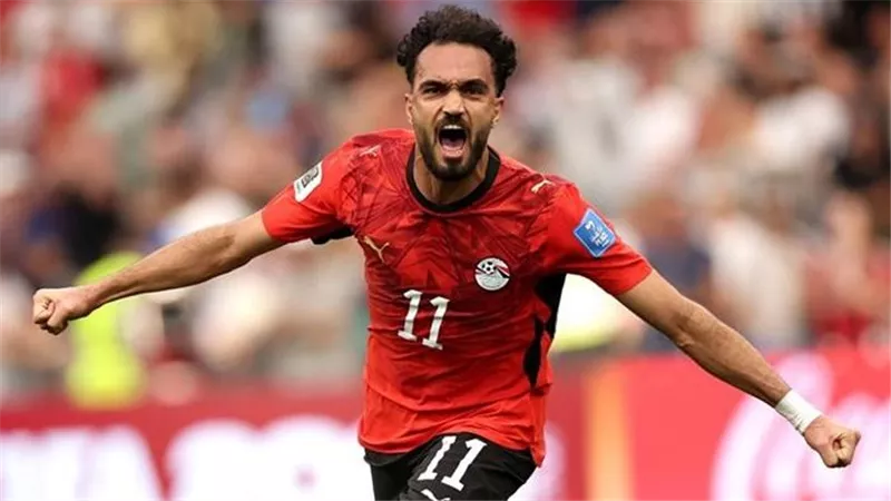 زوجة زيكو: فخورة به إنسانا قبل أن يكون لاعبا.. وتوقعت انضمامه للمنتخب