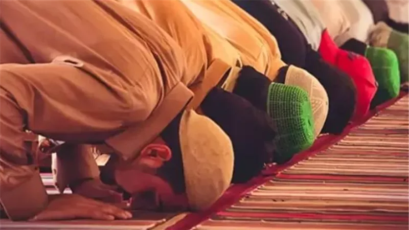 مواقيت الصلاة في مصر: دليلك الكامل لأداء الصلوات الخمس في وقتها