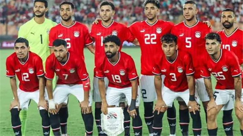 فوز تاريخي يضع مصر على أعتاب دور الـ32: أصداء صحفية لإنجاز المنتخب