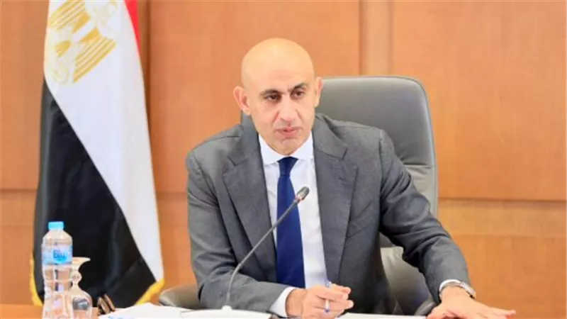 غرفة العمليات المركزية تتابع سير امتحانات الثانوية العامة في كافة المحافظات