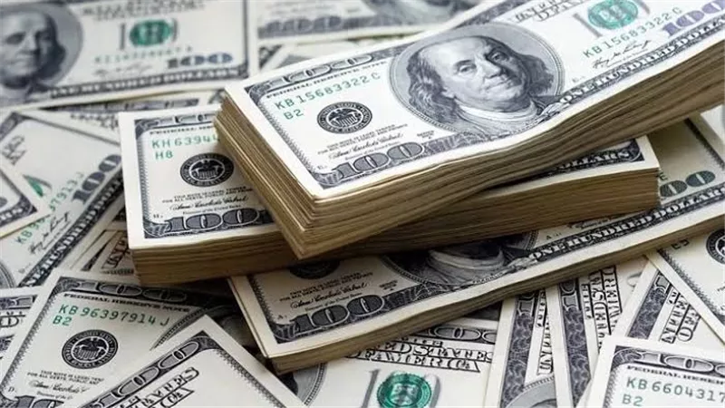 تحديثات أسعار العملات: الدولار يواصل ثباته أمام الجنيه في تعاملات الخميس