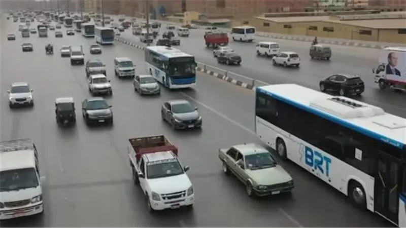 مستقبل النقل في العاصمة: كيف يساهم الأتوبيس الترددي في تقليل الاعتماد على السيارات الخاصة؟