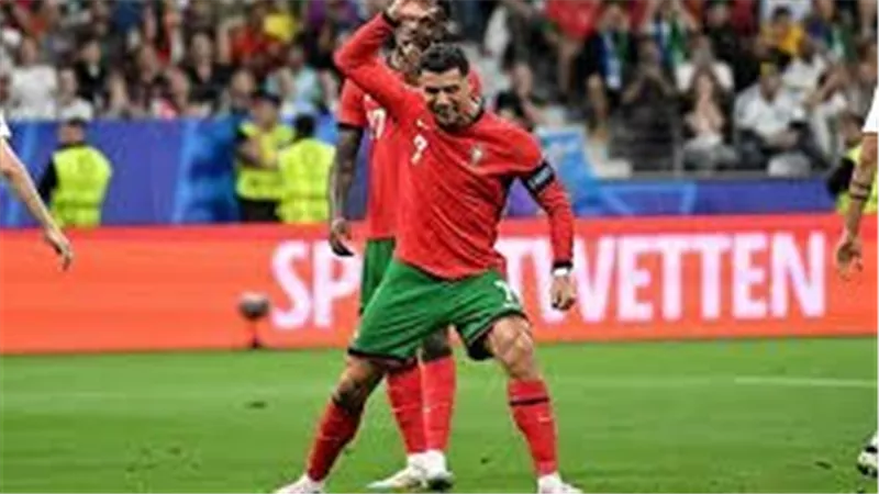 رونالدو يقود تشكيل البرتغال أمام أوزبكستان في كأس العالم
