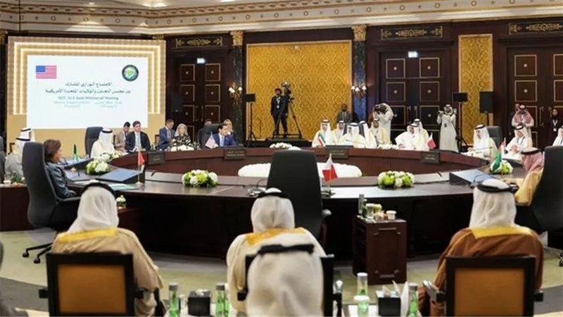  بيان خليجي-أمريكي: يجب إعادة فتح مضيق هرمز.. وحرية الملاحة غير مشروطة 