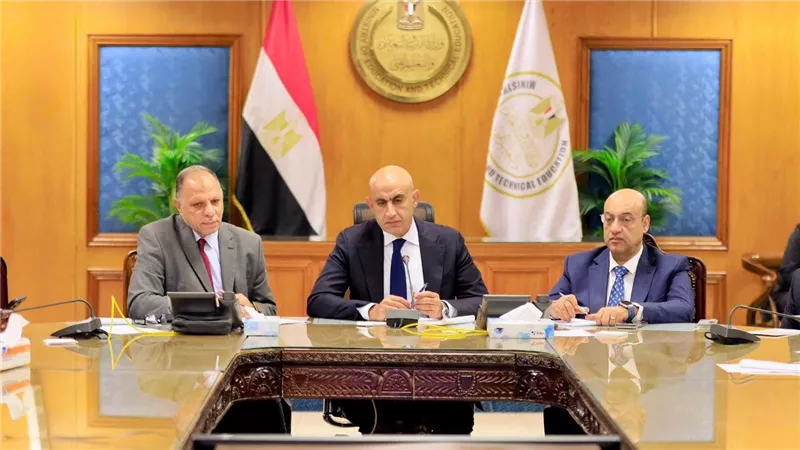غرفة العمليات المركزية بالوزارة: انضباط كامل في لجان الثانوية العامة اليوم